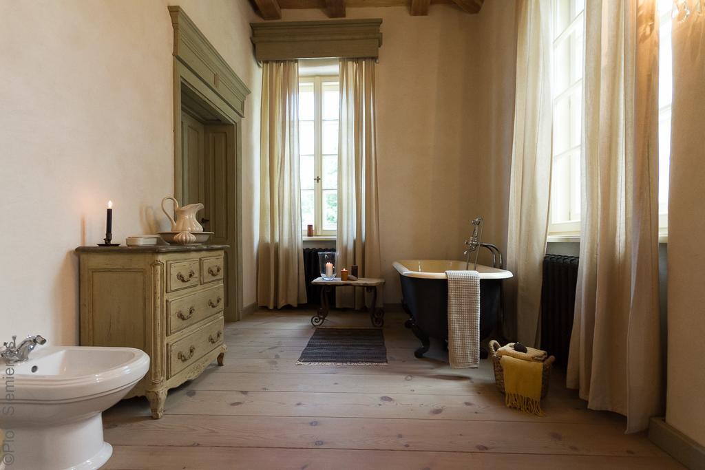 Dwor Dawidy Bed & Breakfast Mlynary Rom bilde