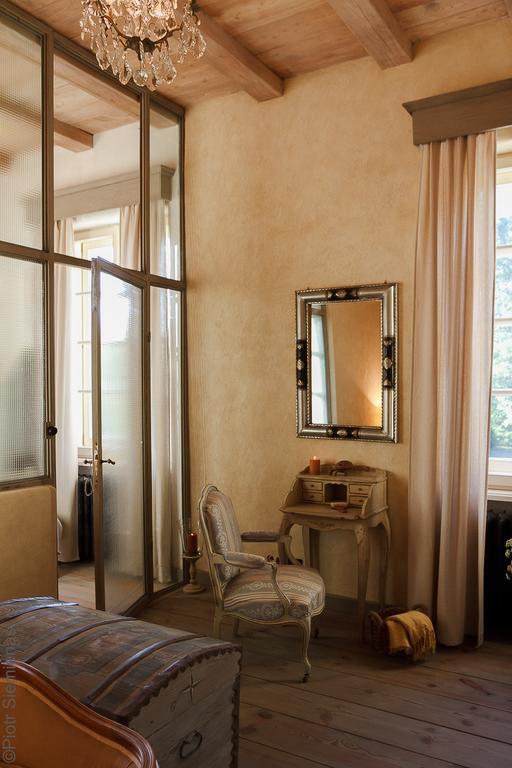 Dwor Dawidy Bed & Breakfast Mlynary Rom bilde