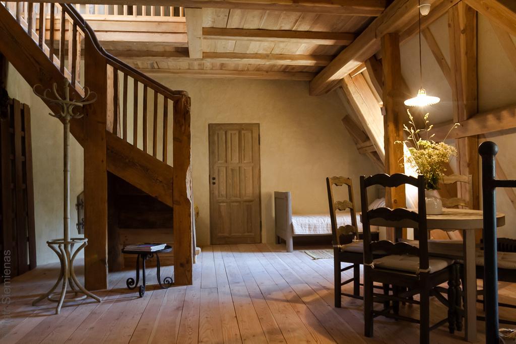Dwor Dawidy Bed & Breakfast Mlynary Rom bilde