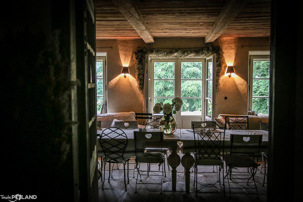 Dwor Dawidy Bed & Breakfast Mlynary Eksteriør bilde